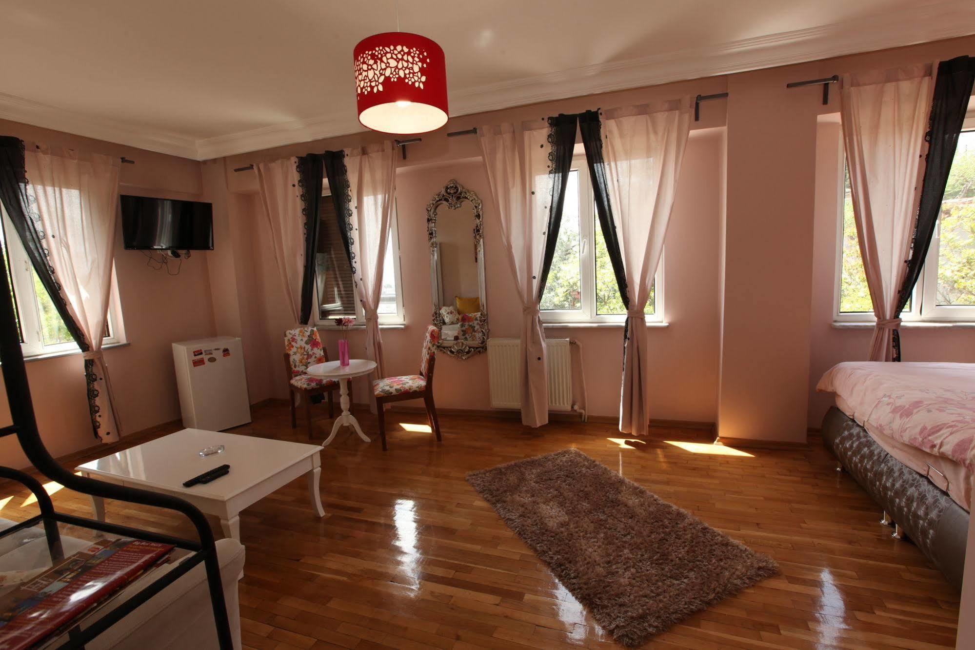 Yesim Suites Istanbul Ngoại thất bức ảnh